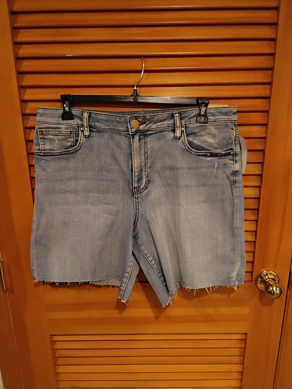 NWT Kut From The Kloth 12* Burmuda Shorts